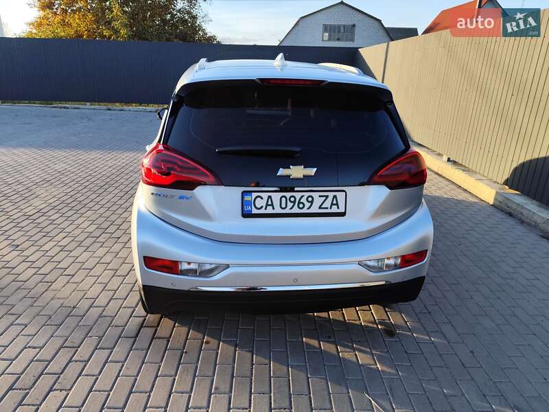 Хетчбек Chevrolet Bolt EV 2017 в Черкасах фото 25 Хетчбек Chevrolet Bolt EV 2017 в Черкасах