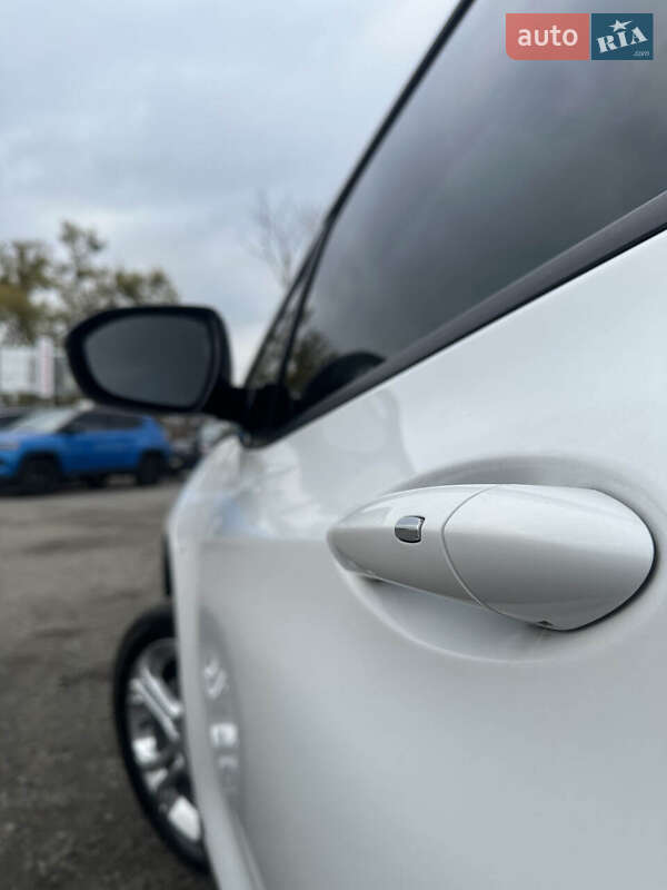 Хетчбек Chevrolet Bolt EV 2018 в Білогородці фото 7 Хетчбек Chevrolet Bolt EV 2018 в Білогородці