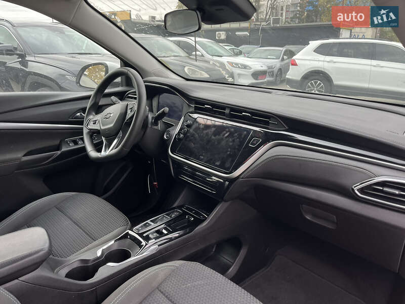 Хэтчбек Chevrolet Bolt EV 2023 в Львове