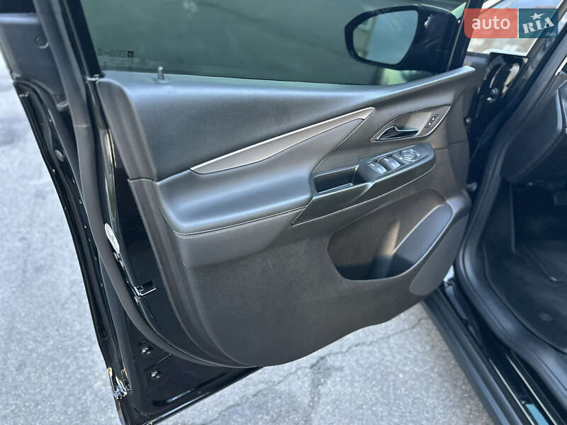 Хэтчбек Chevrolet Bolt EV 2023 в Виннице фото 49 Хэтчбек Chevrolet Bolt EV 2023 в Виннице