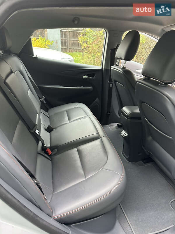 Хэтчбек Chevrolet Bolt EV 2018 в Киеве фото 13 Хэтчбек Chevrolet Bolt EV 2018 в Киеве