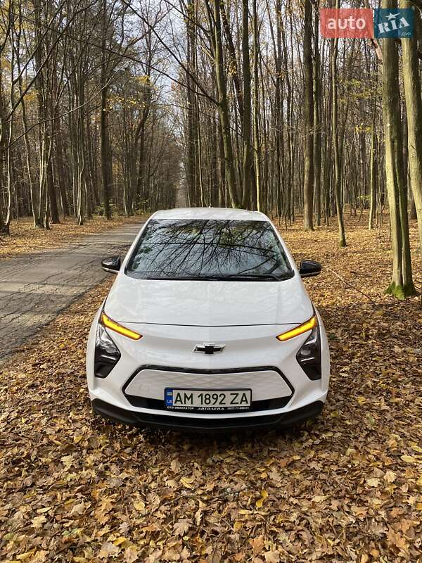 Хэтчбек Chevrolet Bolt EV 2023 в Житомире