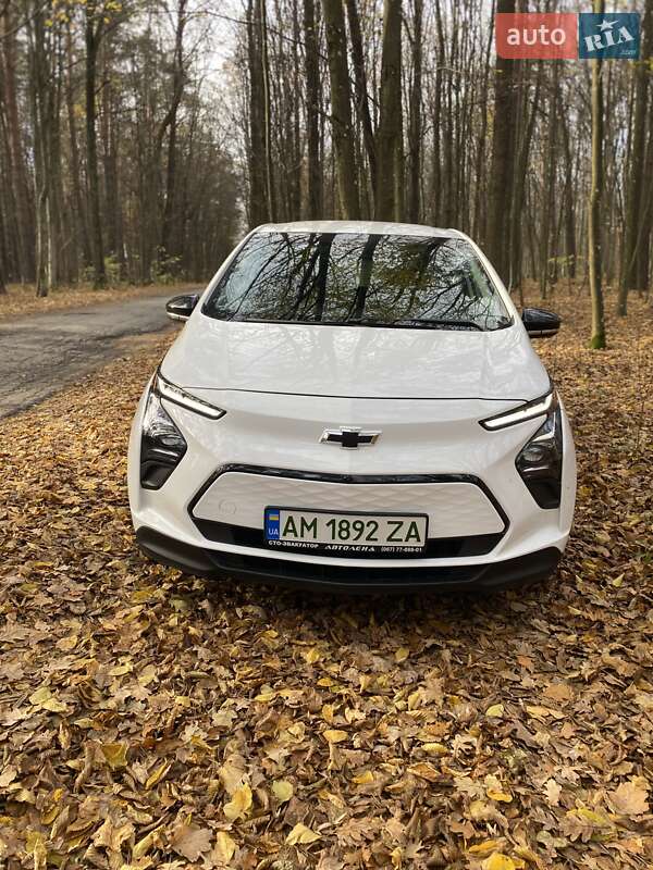 Хэтчбек Chevrolet Bolt EV 2023 в Житомире