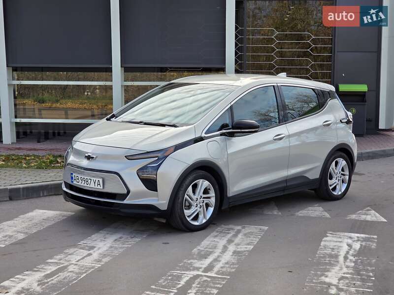 Хэтчбек Chevrolet Bolt EV 2023 в Виннице фото 2 Хэтчбек Chevrolet Bolt EV 2023 в Виннице