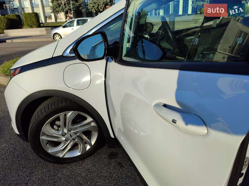 Хэтчбек Chevrolet Bolt EV 2023 в Ровно фото 15 Хэтчбек Chevrolet Bolt EV 2023 в Ровно