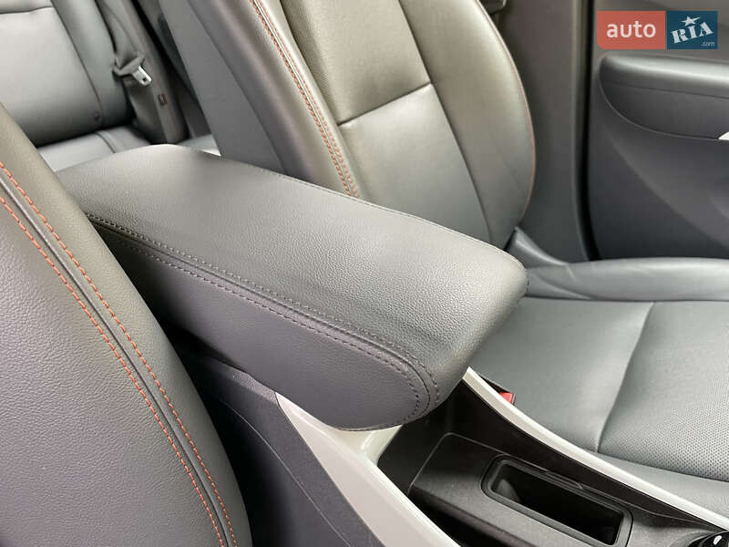 Хетчбек Chevrolet Bolt EV 2020 в Стрию