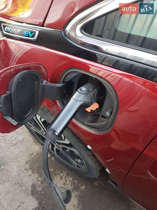 Хэтчбек Chevrolet Bolt EV 2018 в Виннице