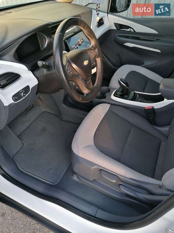 Хетчбек Chevrolet Bolt EV 2020 в Києві
