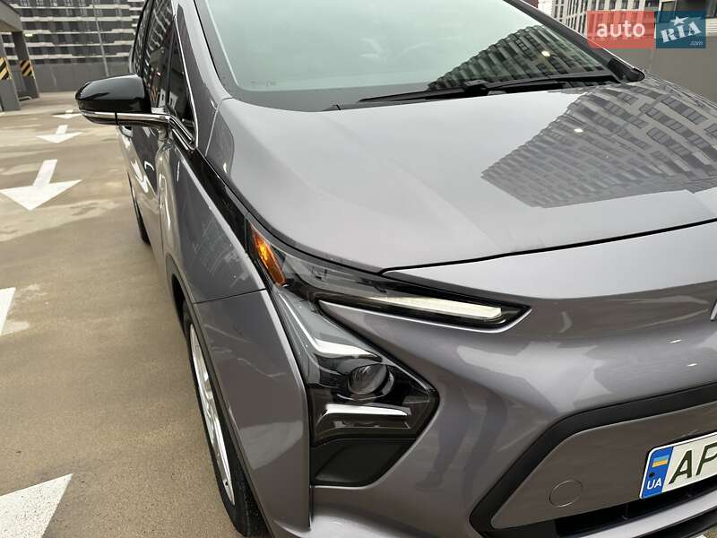 Хэтчбек Chevrolet Bolt EV 2022 в Киеве фото 5 Хэтчбек Chevrolet Bolt EV 2022 в Киеве