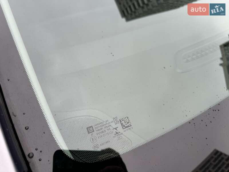 Хэтчбек Chevrolet Bolt EV 2022 в Киеве фото 6 Хэтчбек Chevrolet Bolt EV 2022 в Киеве