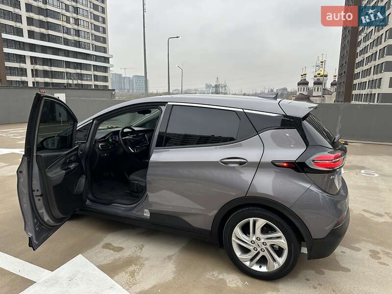 Хэтчбек Chevrolet Bolt EV 2022 в Киеве фото 33 Хэтчбек Chevrolet Bolt EV 2022 в Киеве