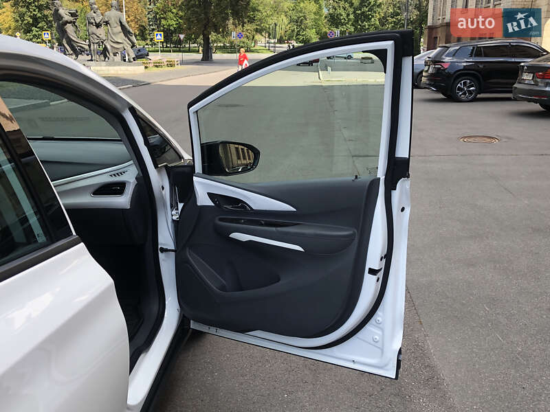 Хетчбек Chevrolet Bolt EV 2017 в Харкові