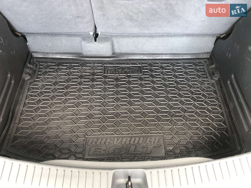 Хетчбек Chevrolet Bolt EV 2017 в Харкові