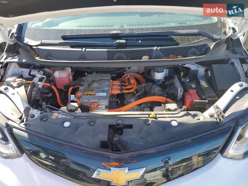 Хетчбек Chevrolet Bolt EV 2019 в Чернівцях