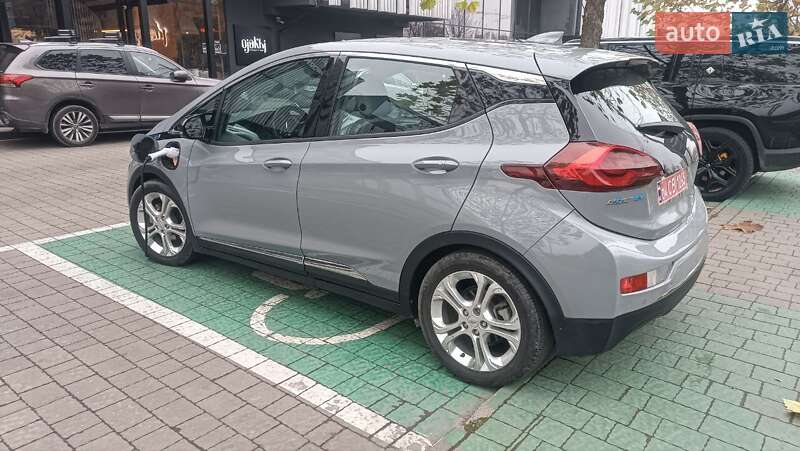 Хетчбек Chevrolet Bolt EV 2018 в Львові фото 4 Хетчбек Chevrolet Bolt EV 2018 в Львові