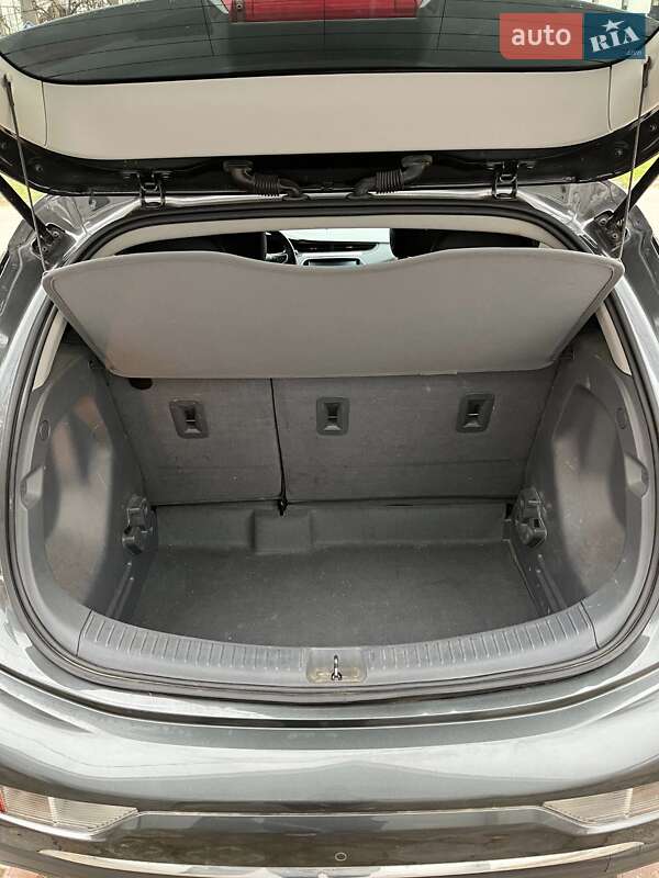 Хэтчбек Chevrolet Bolt EV 2017 в Херсоне