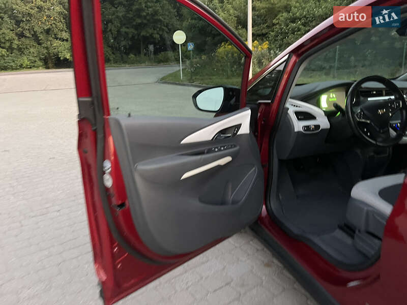 Хетчбек Chevrolet Bolt EV 2020 в Радивиліві
