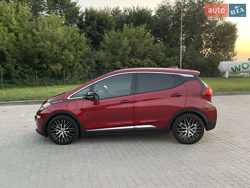 Хетчбек Chevrolet Bolt EV 2020 в Радивиліві