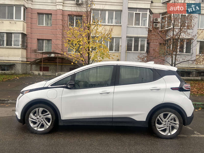 Хетчбек Chevrolet Bolt EV 2023 в Києві фото 2 Хетчбек Chevrolet Bolt EV 2023 в Києві