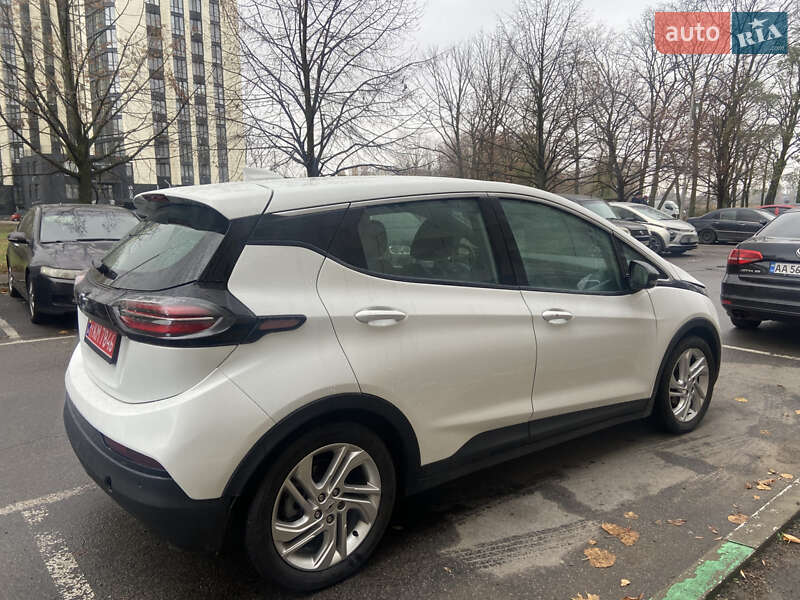 Хетчбек Chevrolet Bolt EV 2023 в Києві фото 11 Хетчбек Chevrolet Bolt EV 2023 в Києві