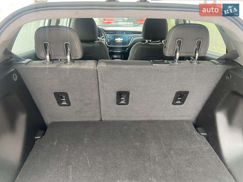 Хетчбек Chevrolet Bolt EV 2023 в Києві фото 24 Хетчбек Chevrolet Bolt EV 2023 в Києві