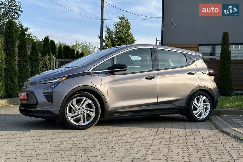 Хэтчбек Chevrolet Bolt EV 2023 в Стрые