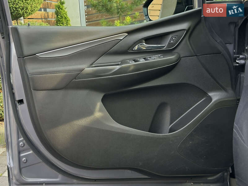 Хэтчбек Chevrolet Bolt EV 2023 в Стрые