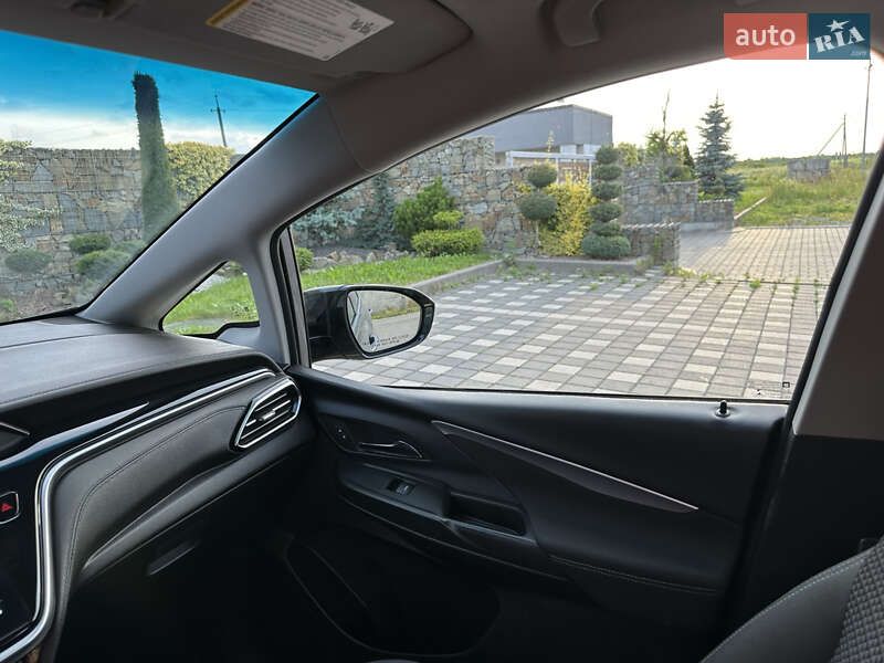 Хэтчбек Chevrolet Bolt EV 2023 в Стрые