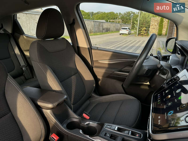 Хэтчбек Chevrolet Bolt EV 2023 в Стрые