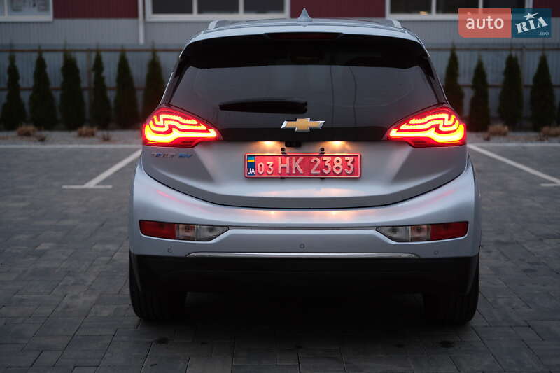 Хэтчбек Chevrolet Bolt EV 2017 в Луцке фото 6 Хэтчбек Chevrolet Bolt EV 2017 в Луцке