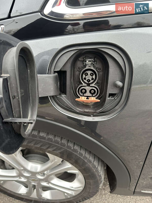 Хэтчбек Chevrolet Bolt EV 2018 в Львове фото 10 Хэтчбек Chevrolet Bolt EV 2018 в Львове