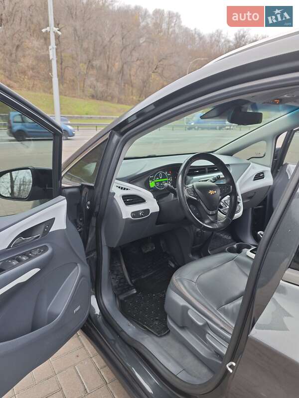 Хетчбек Chevrolet Bolt EV 2017 в Києві фото 5 Хетчбек Chevrolet Bolt EV 2017 в Києві