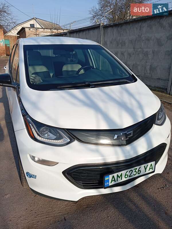 Хэтчбек Chevrolet Bolt EV 2018 в Житомире фото 2 Хэтчбек Chevrolet Bolt EV 2018 в Житомире