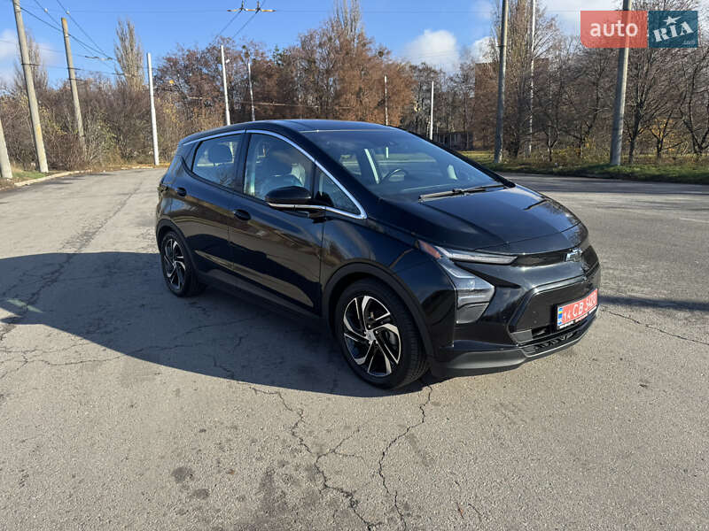 Хэтчбек Chevrolet Bolt EV 2023 в Полтаве фото 3 Хэтчбек Chevrolet Bolt EV 2023 в Полтаве