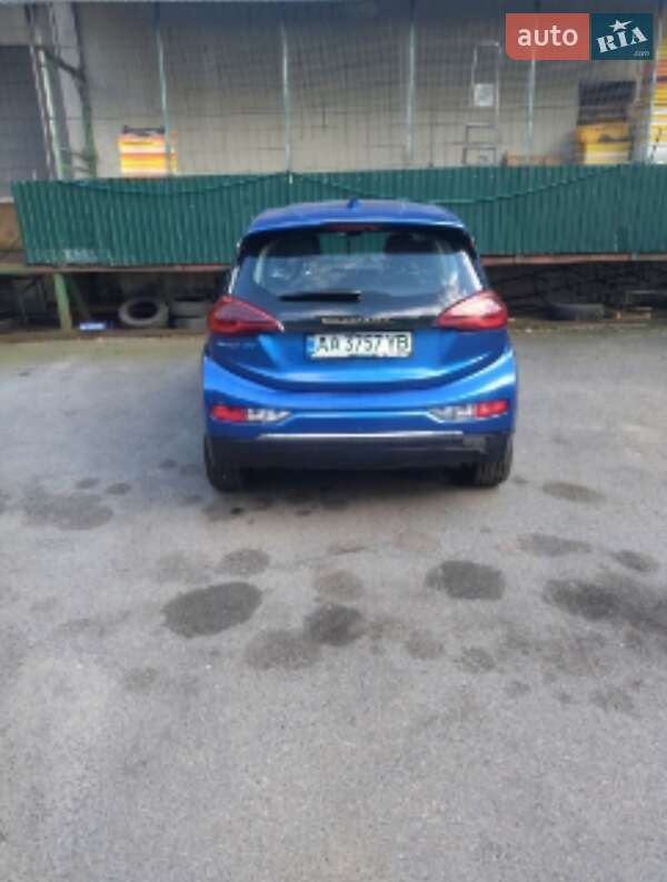 Хэтчбек Chevrolet Bolt EV 2017 в Киеве фото 4 Хэтчбек Chevrolet Bolt EV 2017 в Киеве