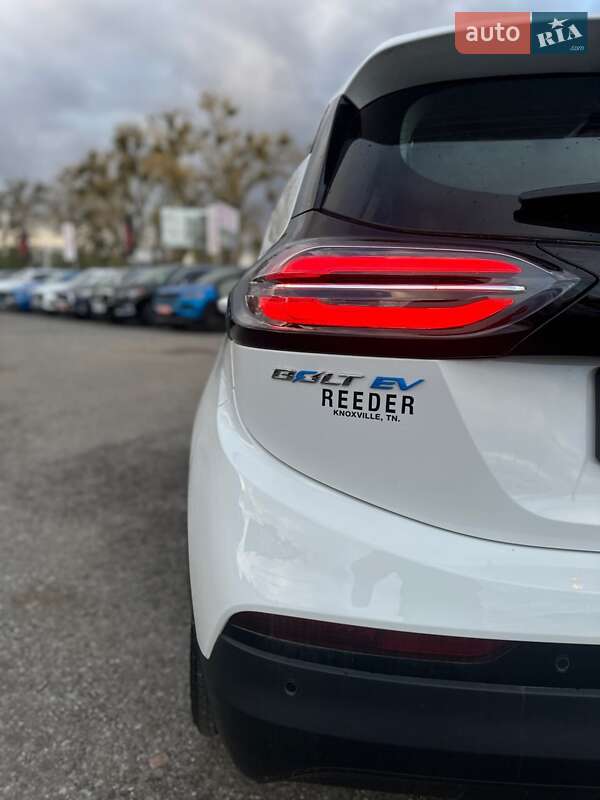 Хэтчбек Chevrolet Bolt EV 2022 в Белогородке фото 12 Хэтчбек Chevrolet Bolt EV 2022 в Белогородке