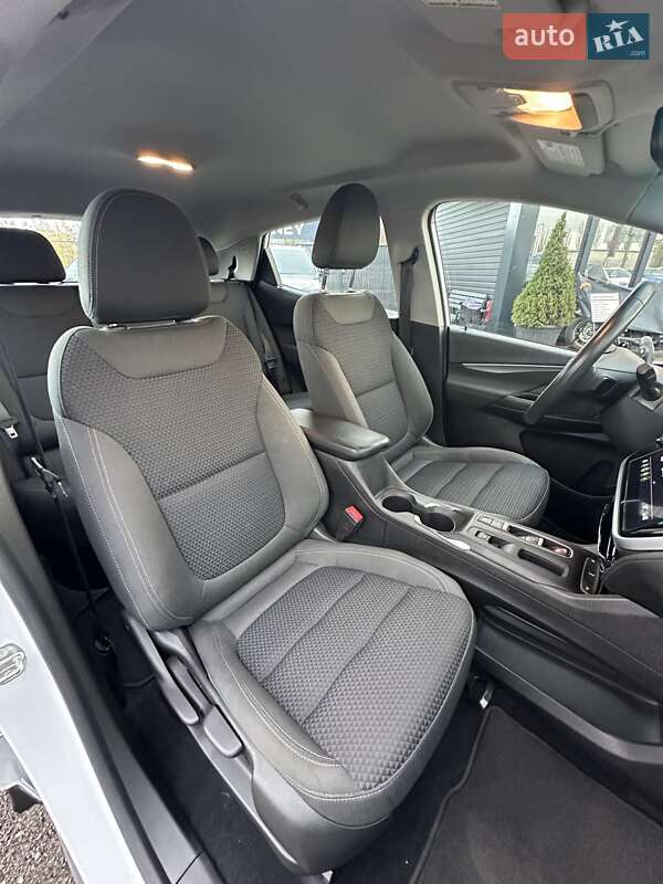 Хэтчбек Chevrolet Bolt EV 2022 в Белогородке фото 28 Хэтчбек Chevrolet Bolt EV 2022 в Белогородке