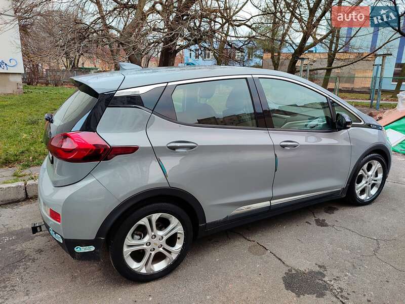 Хетчбек Chevrolet Bolt EV 2018 в Києві