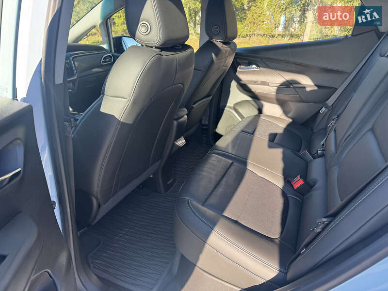 Хэтчбек Chevrolet Bolt EV 2023 в Тернополе