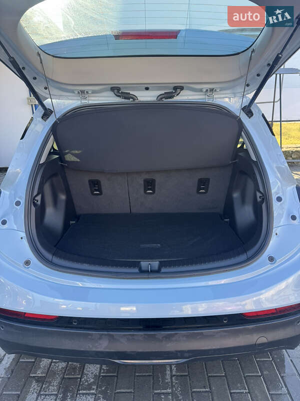 Хэтчбек Chevrolet Bolt EV 2023 в Тернополе