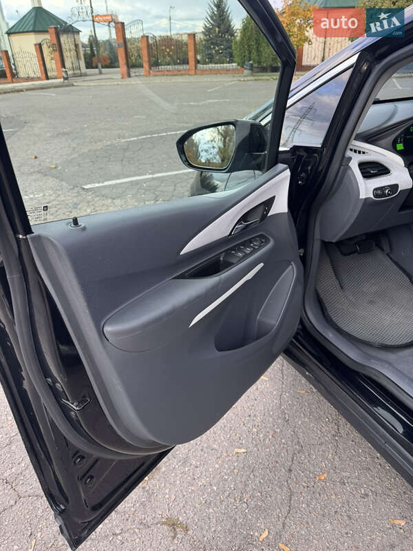 Хетчбек Chevrolet Bolt EV 2017 в Кривому Розі фото 11 Хетчбек Chevrolet Bolt EV 2017 в Кривому Розі