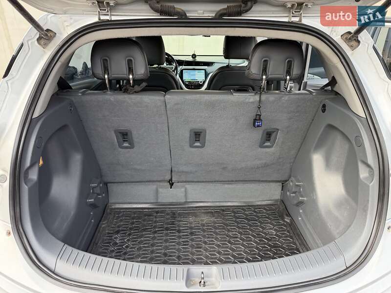 Хетчбек Chevrolet Bolt EV 2017 в Полтаві