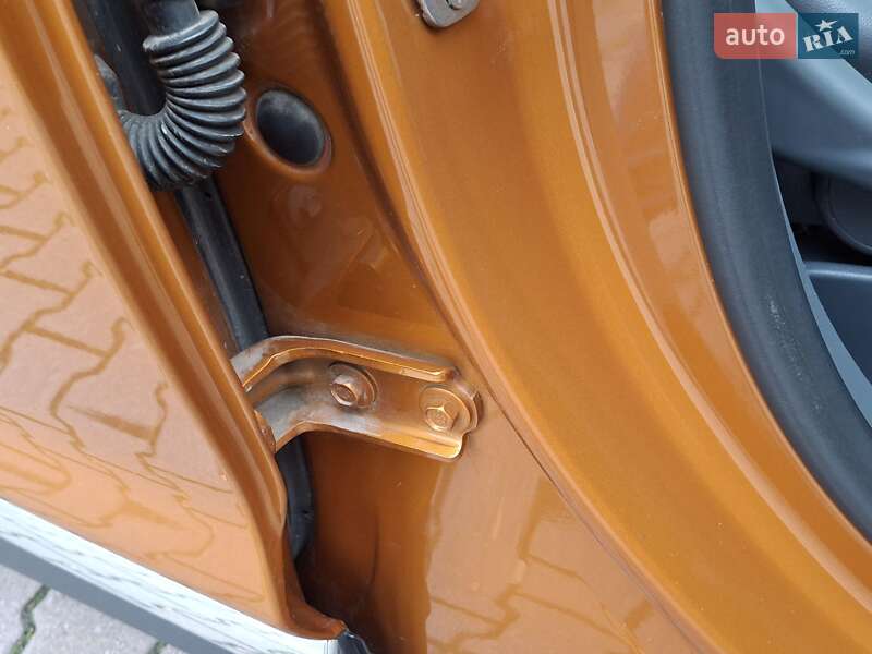 Хетчбек Chevrolet Bolt EV 2016 в Миргороді