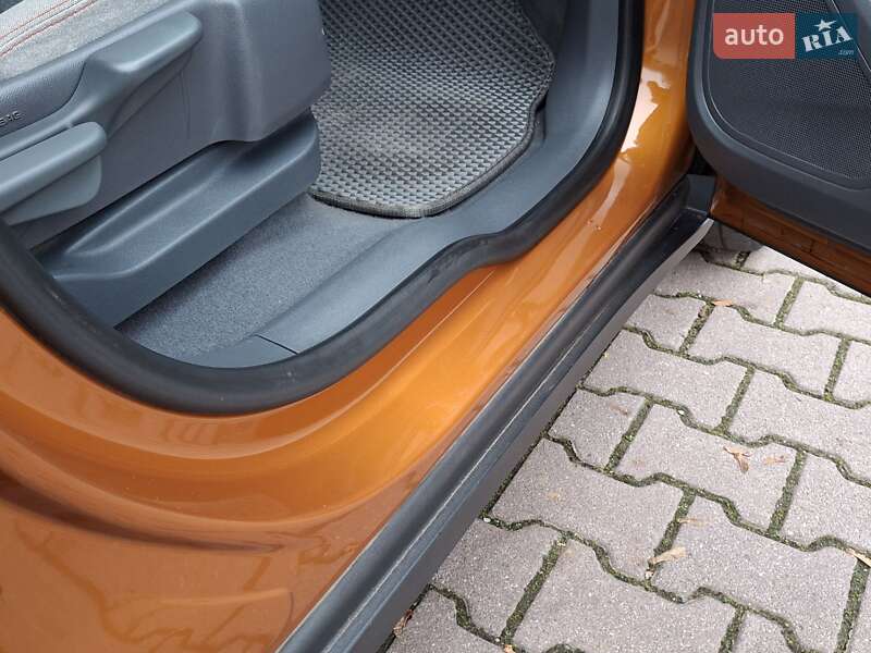 Хетчбек Chevrolet Bolt EV 2016 в Миргороді