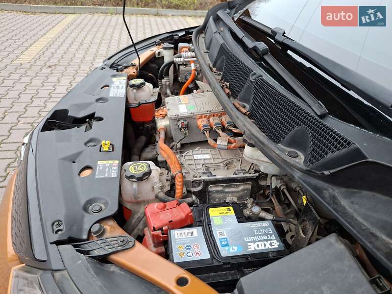 Хетчбек Chevrolet Bolt EV 2016 в Миргороді