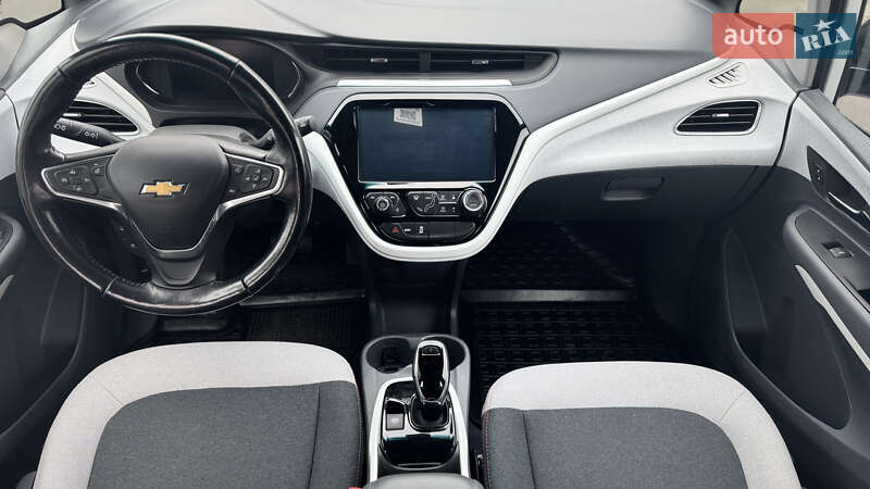 Хэтчбек Chevrolet Bolt EV 2018 в Киеве фото 13 Хэтчбек Chevrolet Bolt EV 2018 в Киеве