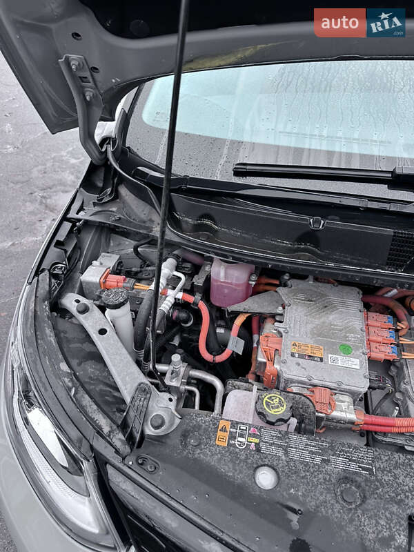 Хетчбек Chevrolet Bolt EV 2020 в Києві