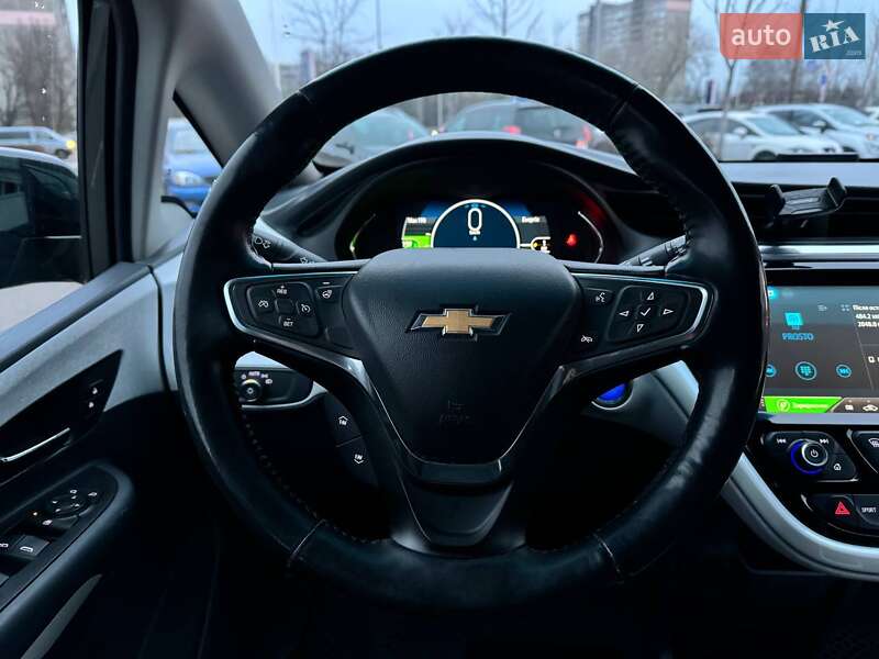 Хэтчбек Chevrolet Bolt EV 2017 в Киеве фото 12 Хэтчбек Chevrolet Bolt EV 2017 в Киеве