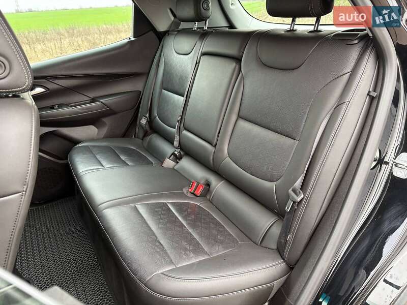 Хэтчбек Chevrolet Bolt EV 2023 в Кропивницком фото 7 Хэтчбек Chevrolet Bolt EV 2023 в Кропивницком