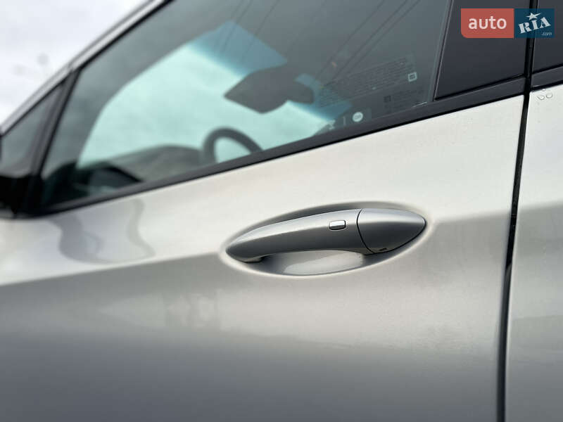 Хэтчбек Chevrolet Bolt EV 2023 в Киеве